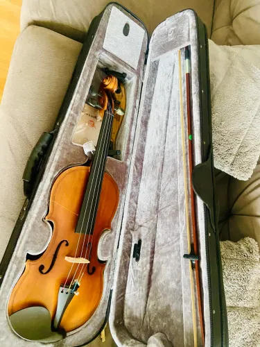     Violino Conservado - Ótima Oportunidade