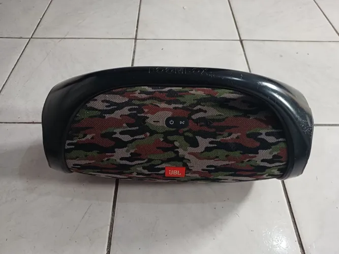 JBL Bombox 1