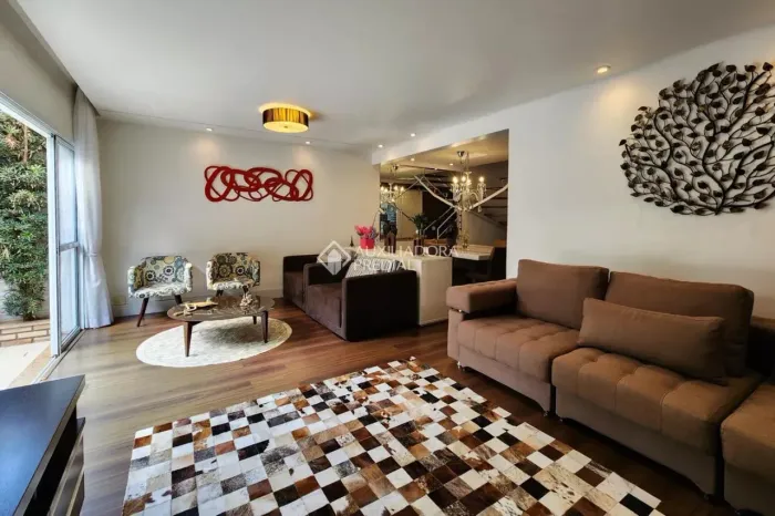 Casa em Condomínio à venda no Demarchi