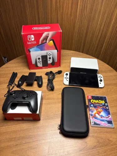 Nintendo Switch Oled Bloqueado + Acessórios e Jogo