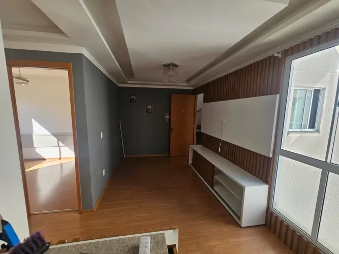 APARTAMENTO SEMI MOBILIADO COM 02 DORMITÓRIOS PARA LOCAÇÃO EM Palhoça