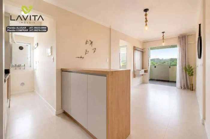 Apartamento semi mobiliado para alugar ou vender no Edifício Vila Das Amendoeiras no Bairr