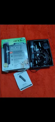 Máquina de tosa Andis por 999,00 semi nova