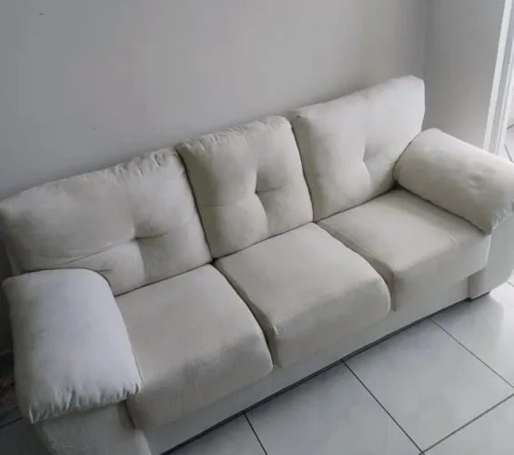 Sofá 3 lugares linho bege