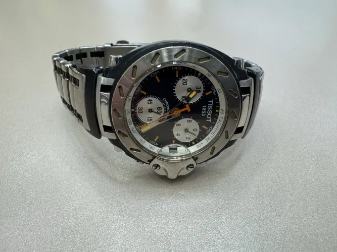 Relógio Tissot T-race T472 cronógrafo
