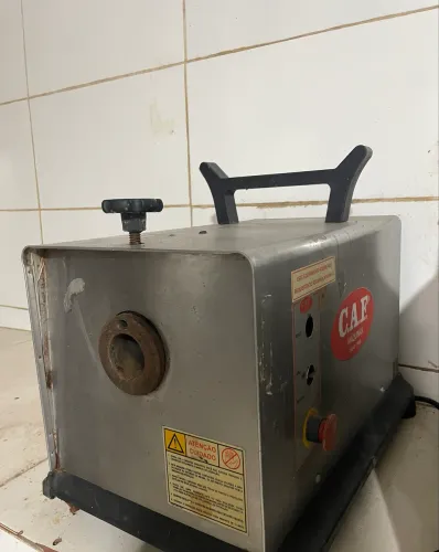 Máquina de moer carne CAF boca 98 
