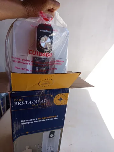 Purificador de água, na caixa, é purificador, não gela!