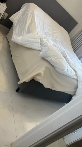 Box de cama casal padrão novíssimo