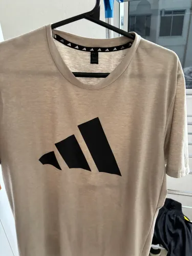 Camisa adidas