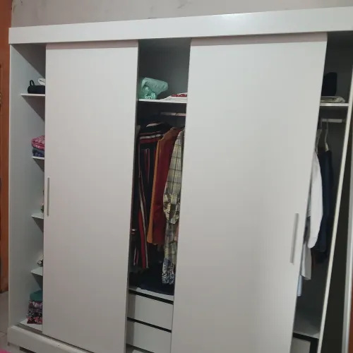 Guarda Roupas 3 Portas