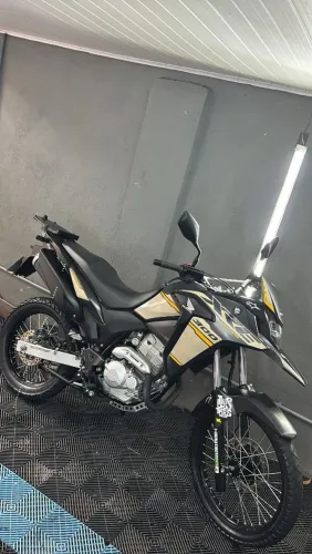 XRE 300 zero sem detalhes