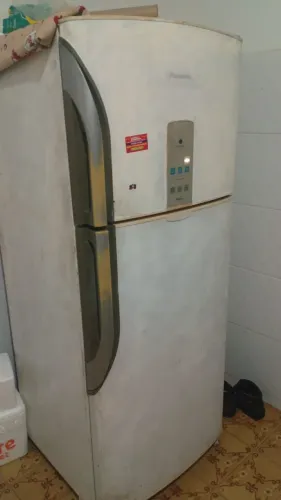 Geladeira com defeito