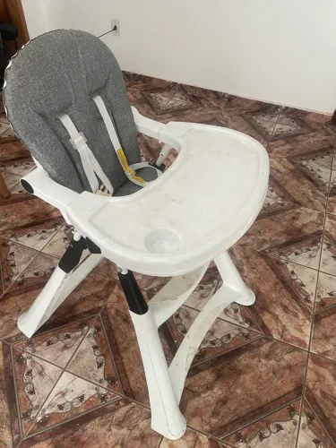Cadeirinha de alimentação Galzerano