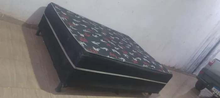 Cama acoplada de espuma retirada no Valparaíso