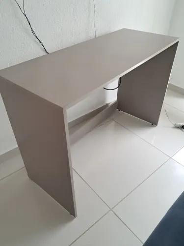 Mesa/Escrivaninha