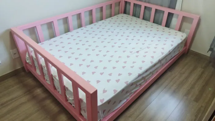 Vendo cama montessoriana / tamanho viúvo - sem colchão