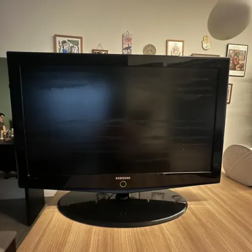 TV Sansung 44"