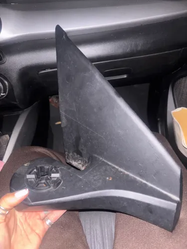 Pé do retrovisor Argo 2019