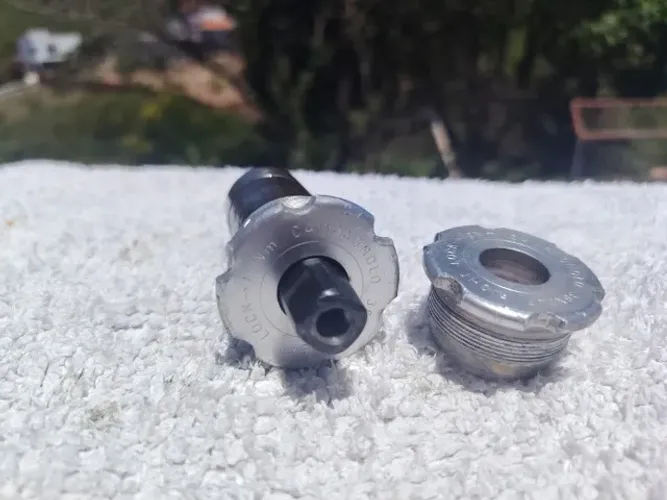 Movimento central Campagnolo rosca italiana 36X24F bom estado