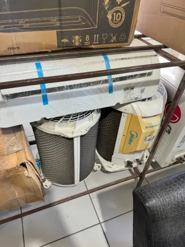 Split Springer Midea 9000 btus usado 