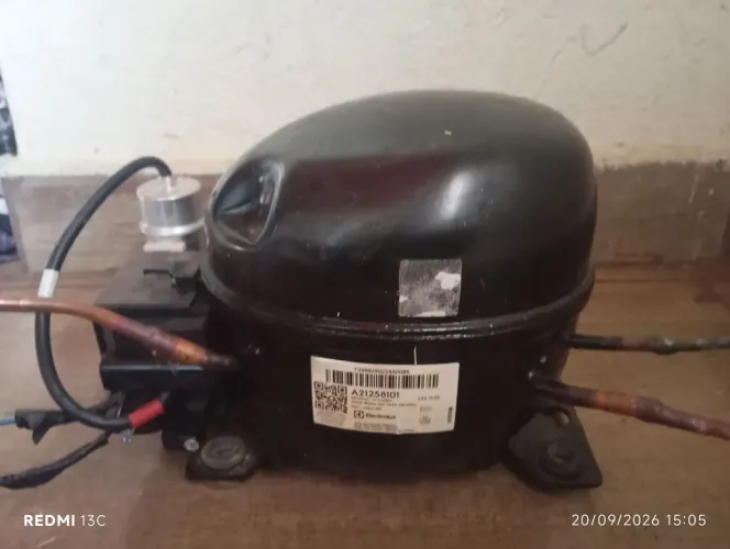 Motor de geladeira A21258101