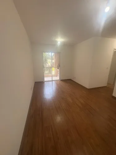 Apartamento para locação em Vila das Belezas com 3 quartos, sendo 1 suíte, 76m²