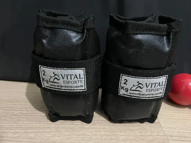 Kit Ginástica (colchonete, Caneleira 2 Kg, Halter 2 Kg e barra fixa de porta)