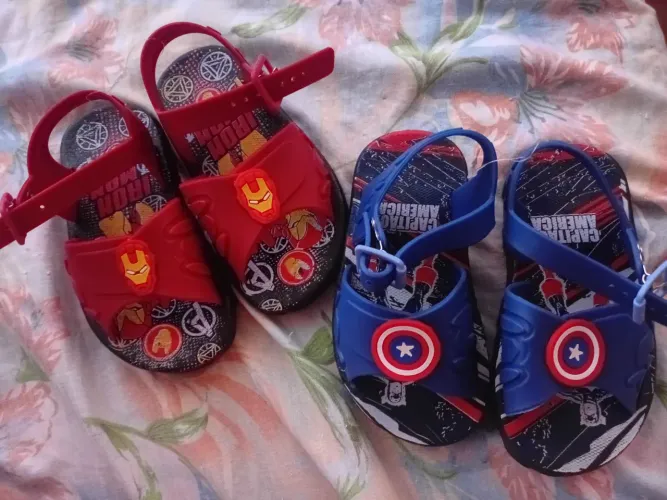 Sandalias zeradas com lacre