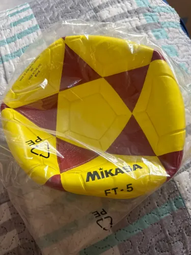 Bola De Futevôlei Mikasa Ft-5 Amarelo/vermelho