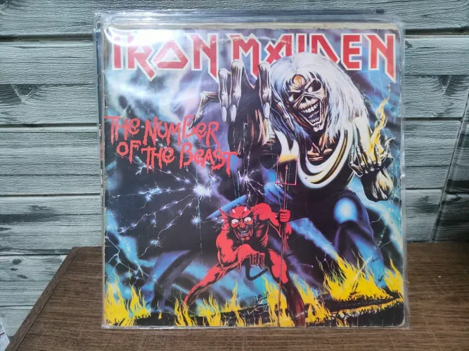 LP Iron Maiden Number os the beats