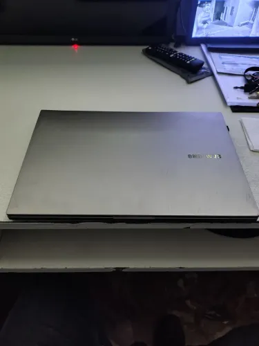 Notebook Samsung Book E30