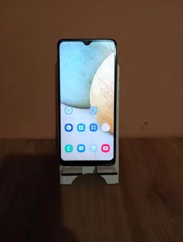 Samsung Galaxy A12