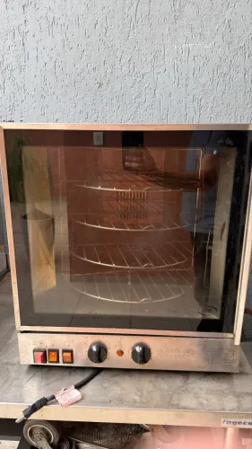 Forno Titan 4 bandejas