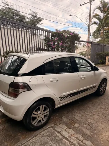 Chevrolet Agile LTZ 1.4 MPFI 8V Flexpower 5P 2013