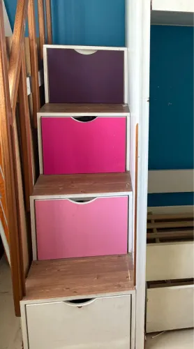 Triliche 100% Mdf e madeira com gavetas 