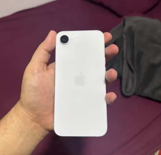 iPhone 17e - Novo