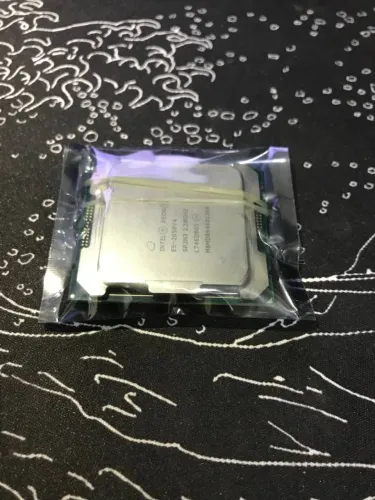 ?Processador Intel Xeon E5-2650 v4 (12 Cores / 24 Threads) - Excelente Estado!