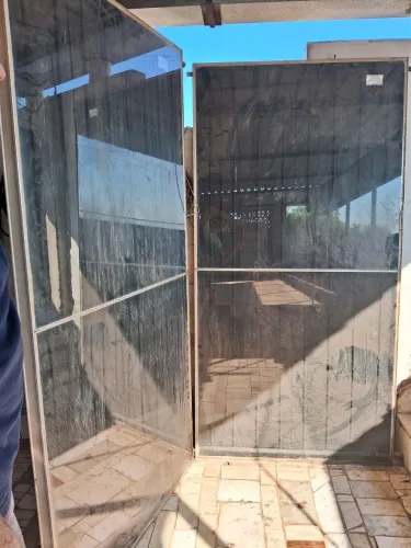 2 Placas de aquecedor solar 2,00×1,00, perfeitas, com cilindro em inóx, 400L. R$1.500,00