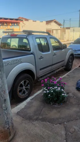 Nissan Frontier LE Attack CD 4X4 2.5 TB Die.aut 2012