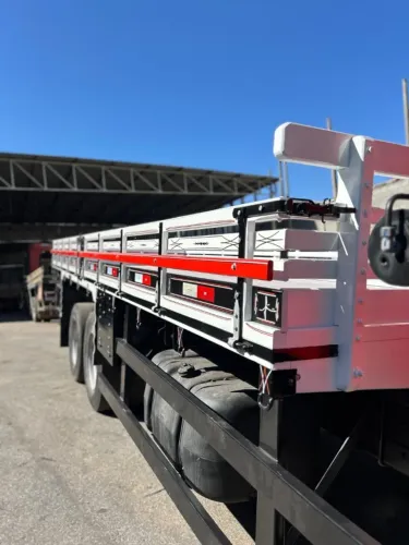 Carroceria para caminhão munck 