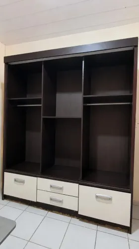 Guarda-roupa