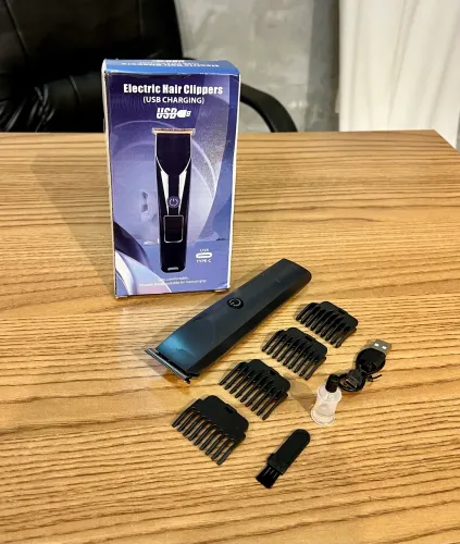 Máquina de Cortar Cabelo e Barbeador Elétrico Completo