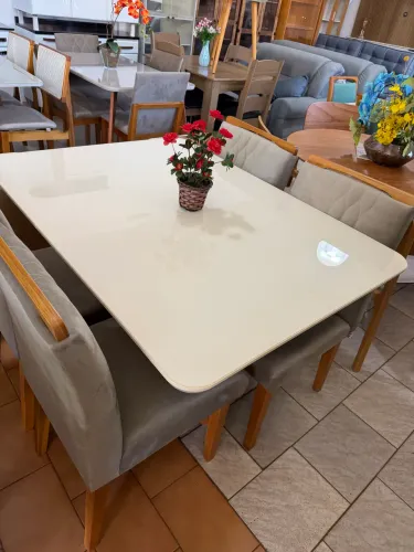 Mesa Madeira Maciça Com 04 Cadeiras Nova
