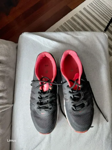 Tenis Nike original n°45\46