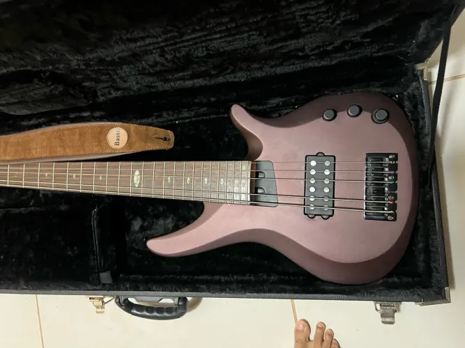 Baixo Yamaha JM2