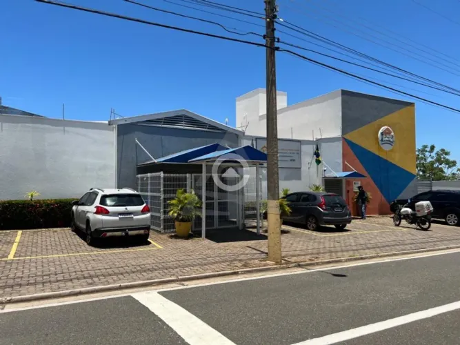Prédio à venda em Campinas, Loteamento Alphaville Campinas, com 568 m²