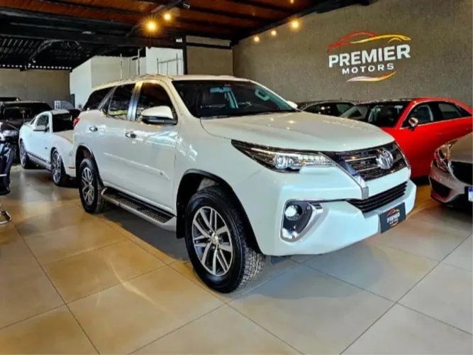 Toyota Hilux SW4 4X4 2.8 Diesel 2020