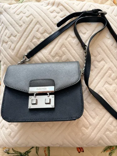 Bolsa tira colo Calvin Klein original