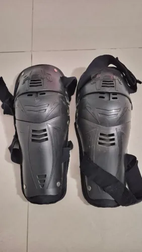 Joelheira ASW Motociclista