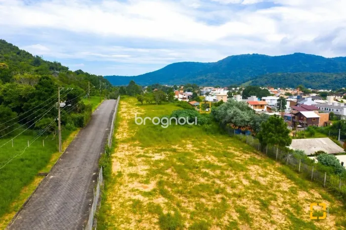 Terreno Residencial próximo à praia do Campeche.
